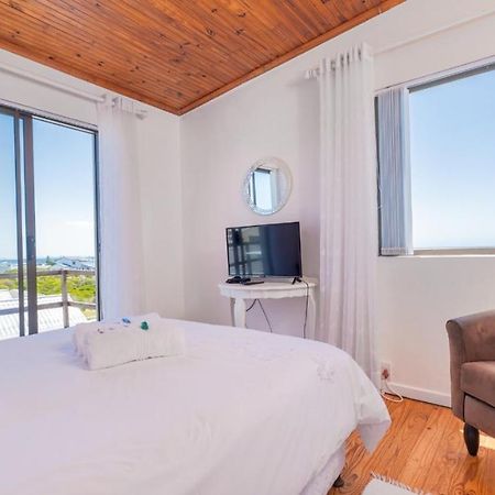 Suikerbekkie Apartamento Struisbaai Exterior foto