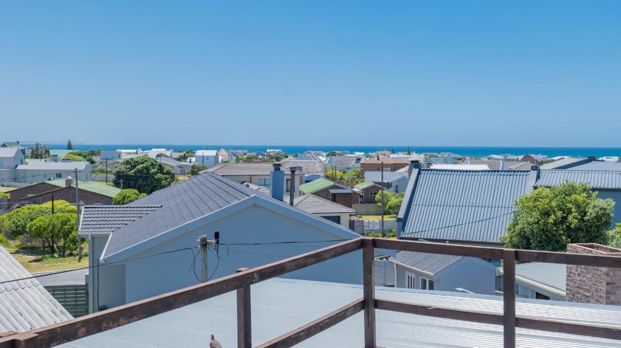 Suikerbekkie Apartamento Struisbaai Exterior foto